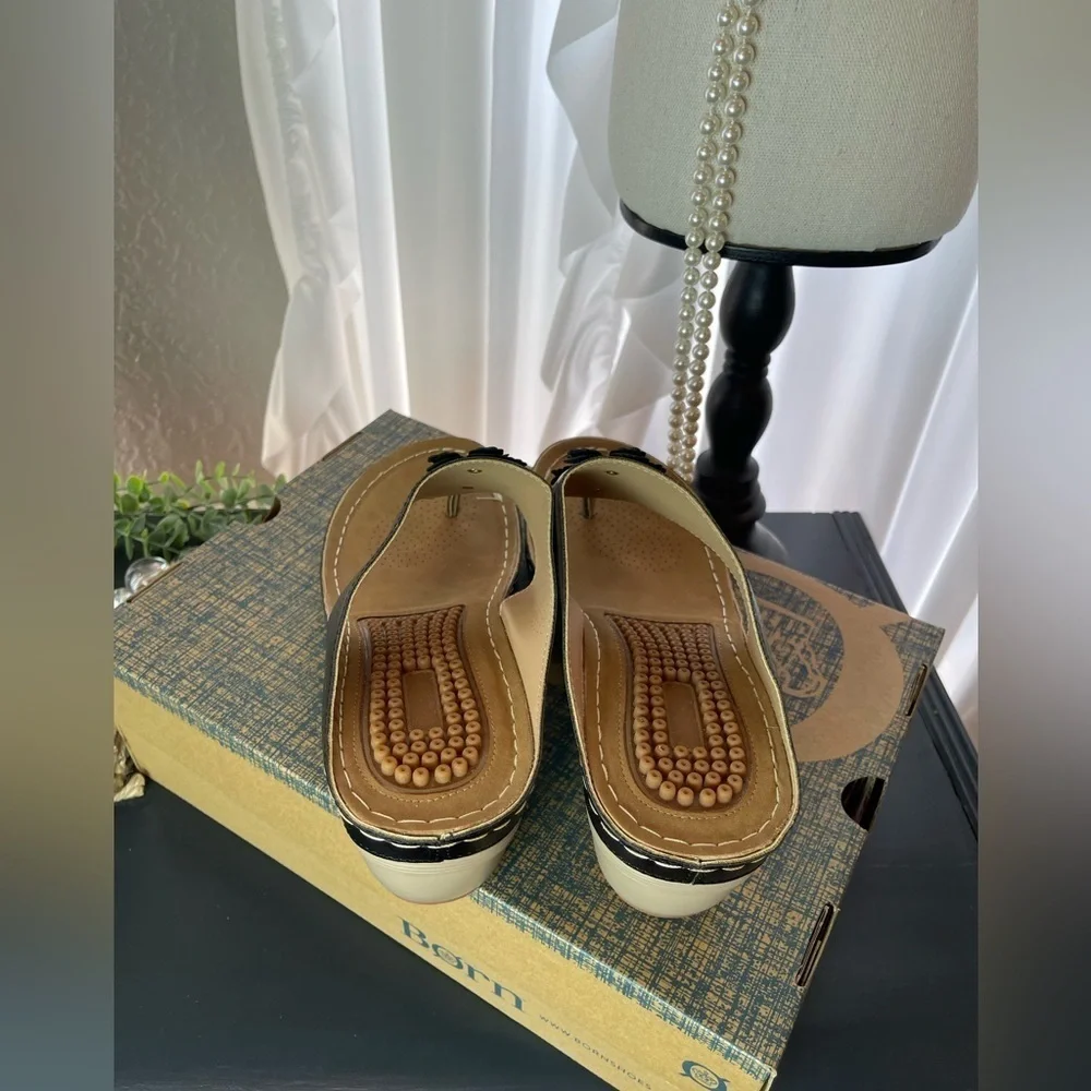 Born Black Wedge Sandals Size 10